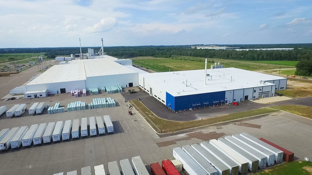 Rockfon North America facility begins production