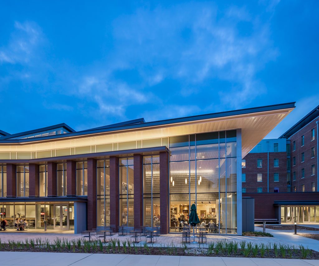 Clemson University Core Campus Dining Facility. Photo: © Jonathan Hillyer