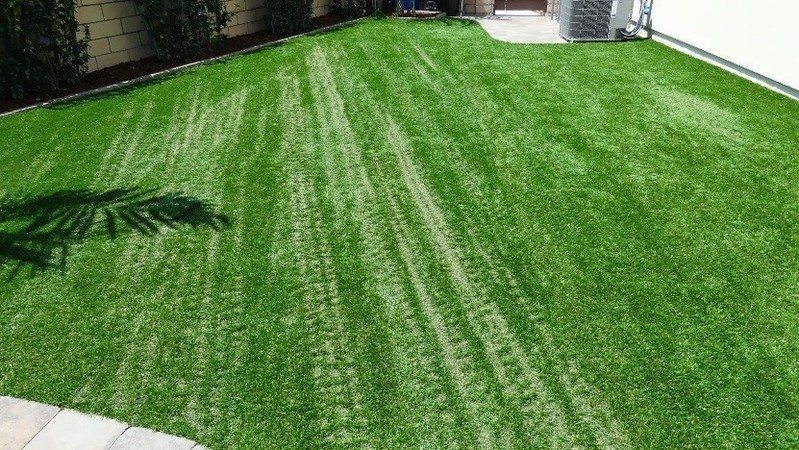 Typical result of reflective burn on artificial grass. 