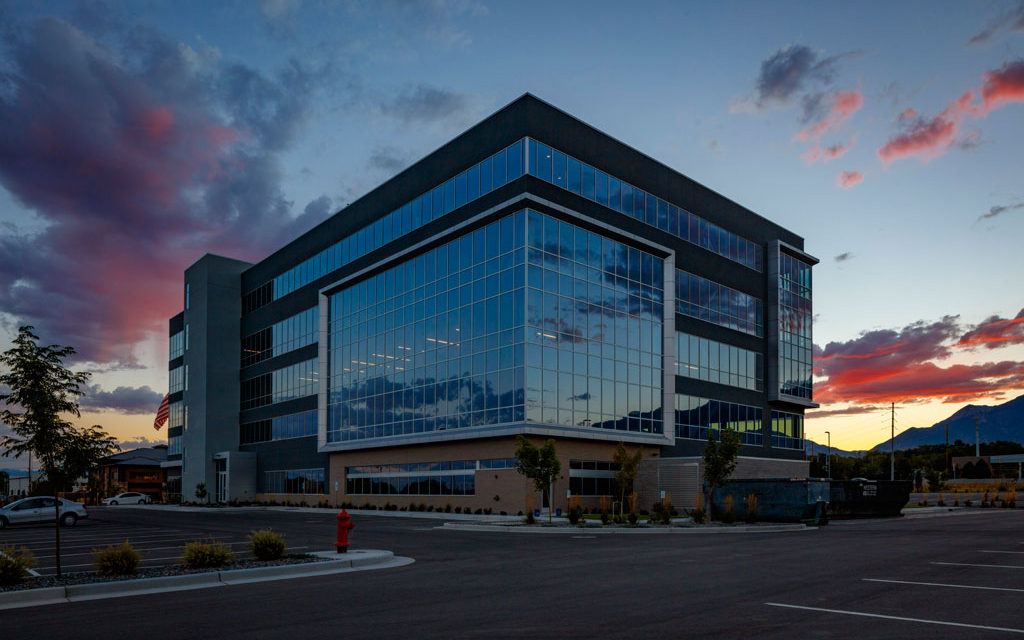 Utah’s Sandy Commerce offices feature mountain views framed by Tubelite’s systems