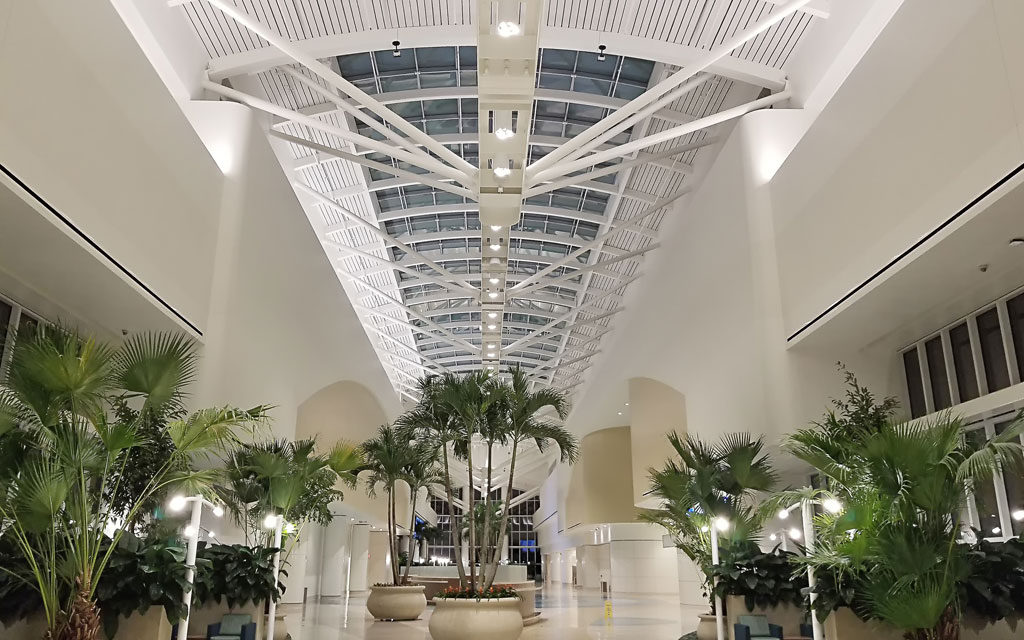 Orlando International Airport’s South Intermodal Terminal Facility topped with Acurlite skylight, finished by Linetec