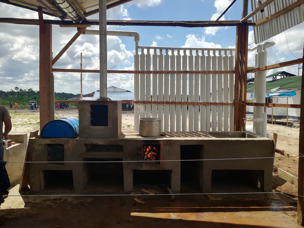 Rainwater Collection System as a Bioclimatic Curtain Wall for the Amazon Rainforest by Pontificia Universidad Católica del Perú