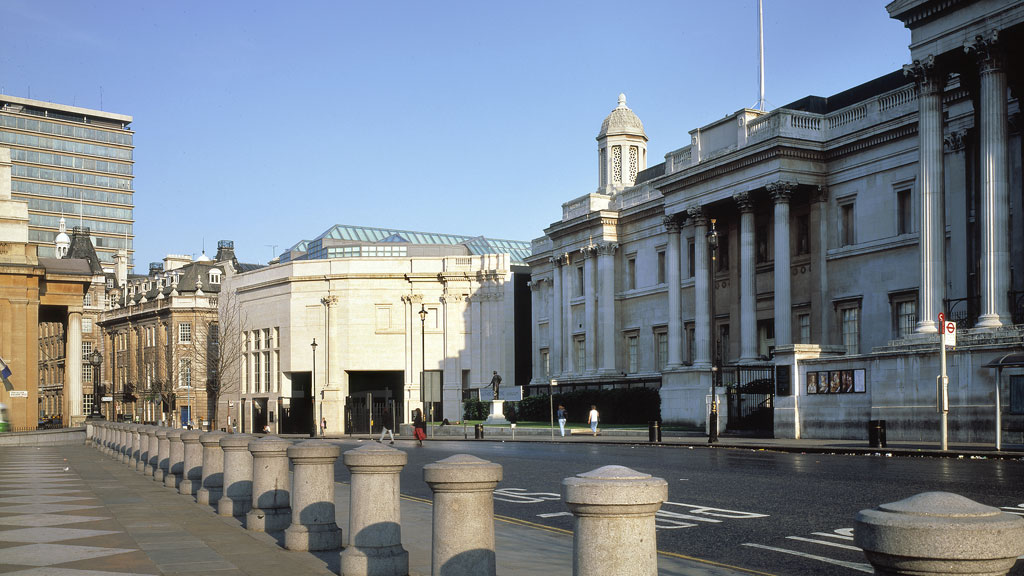 Exterior View from Trafalgar Square, Photo by Matt Wargo, 1991, Architectural Archives, University of Pennsylvania by the gift of Robert Venturi and Denise Scott Brown. Copyright: Trustees of the University of Pennsylvania