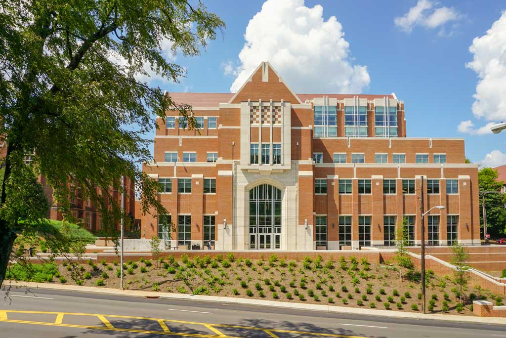 Ken and Blaire Mossman Building at the University of Tennessee-Knoxville. Photo: © Lord Aeck Sargent