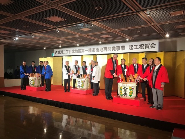 Pickard Chilton Principal Bill Chilton participates in the purification ceremony in Tokyo on December 3. 