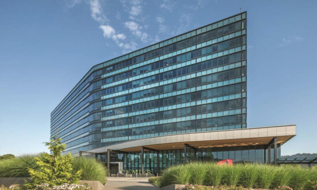 SOLARBAN R100/SOLARBLUE glass helps Daimler Trucks North American HQ achieve LEED Platinum certification