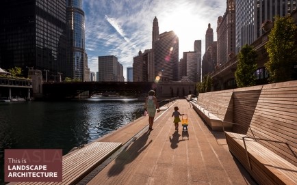 ASLA 2018 Professional General Design Honor Award. Chicago Riverwalk | State Street to Franklin Street. Sasaki and Ross Barney Architects