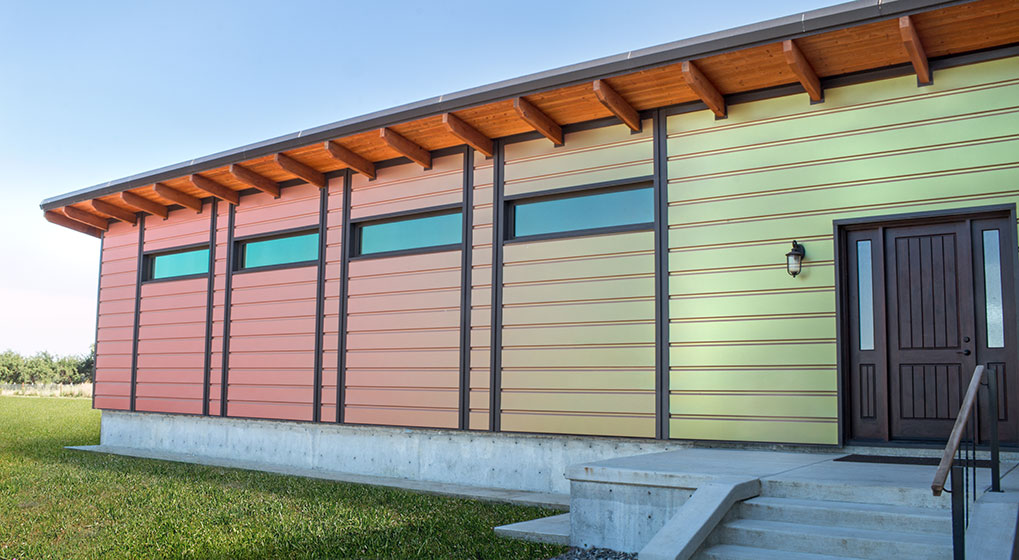 Sherwin William’s Fluropon Effects Kameleon™ Colors were used to create a head-turning, net-zero home in California. Depending on time of day and lighting or perspective, the colors of the home appear to shift. 