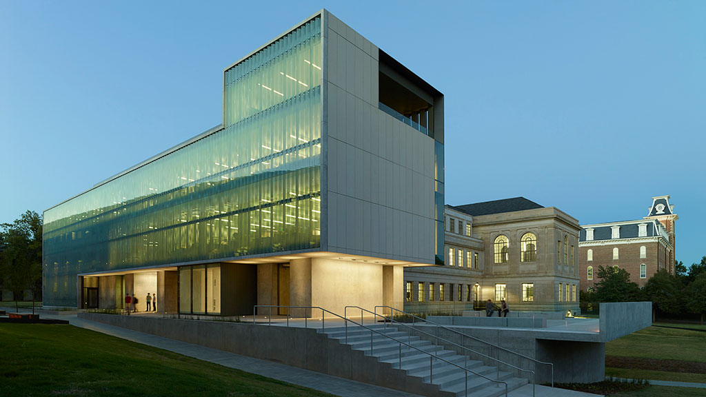 The Steven L. Anderson Design Center and Vol Walker Hall at the University of Arkansas. Photo credit: © Timothy Hursley