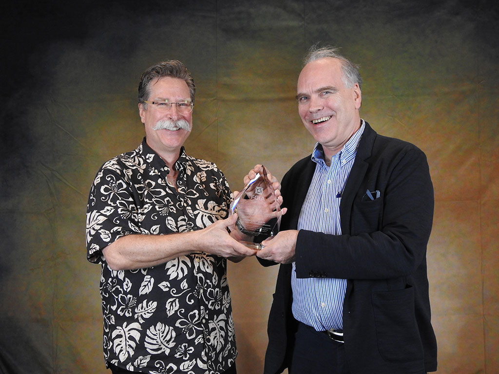 The Glass Products Council Distinguished Service Award was presented to Jeff Haberer, Technical Manager for Trulite Glass and Aluminum Solutions, by Dave Cooper, Principal at DJ Cooper Consulting.