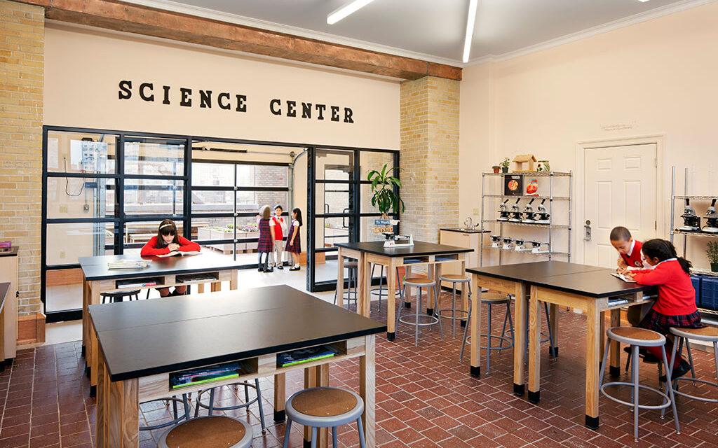 Rooftop turned into outdoor science lab at Manhattan K-8 school