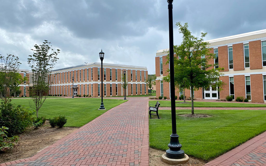 Woolpert renovation of University of North Carolina Charlotte Academic Complex complete