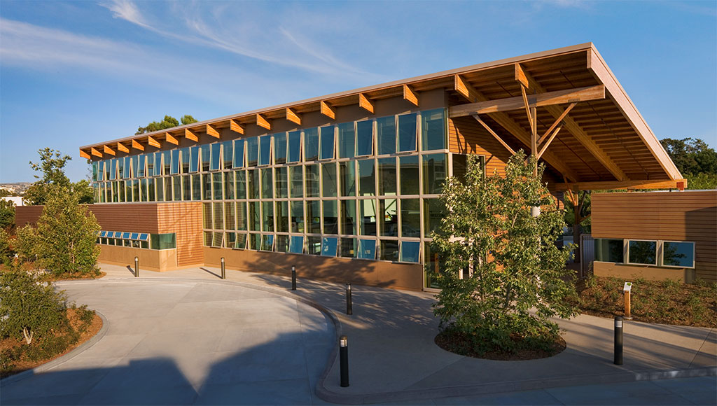 SOLARBAN 70 glass supports net-zero energy design of Newport Beach’s Environmental Nature Center