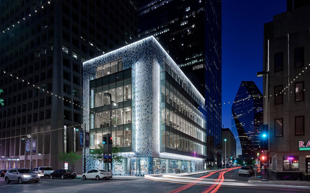 Solarban 90, Starphire glasses transform 60-year-old bank building into Dallas icon